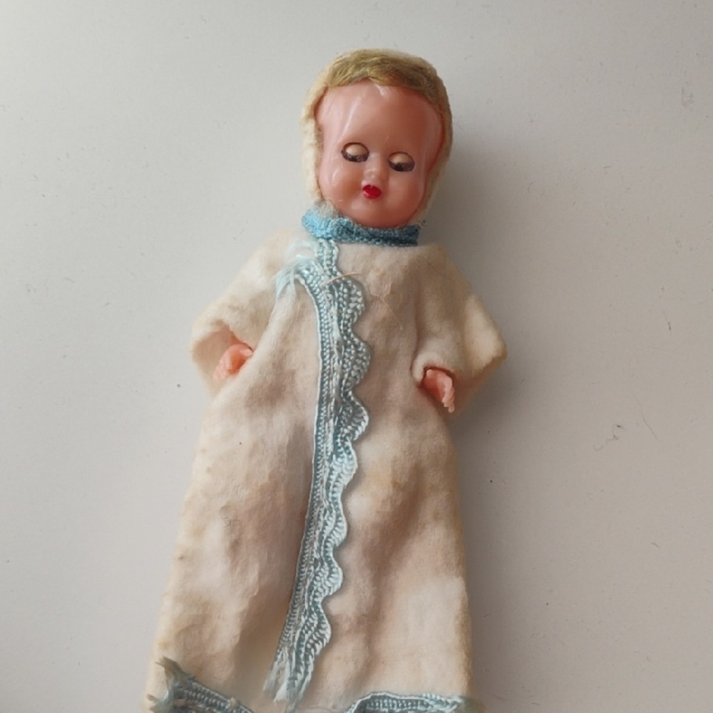 Vintage-Style Cream Doll Robe with Light Blue Trim